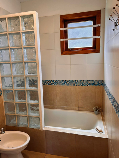 Bathroom, CABAÑAS AGRESTE, Villa Gesell