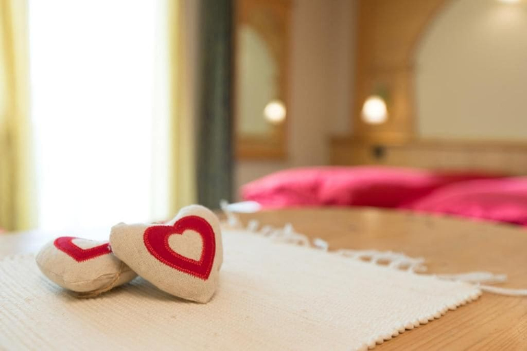 Bedroom 3, Hotel Champagne, Sondrio