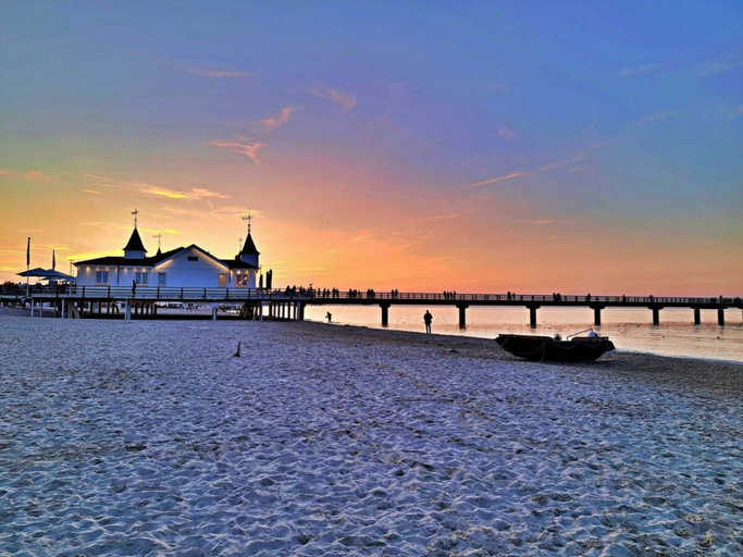 Beach 2, House by the spa Park, Vorpommern-Greifswald
