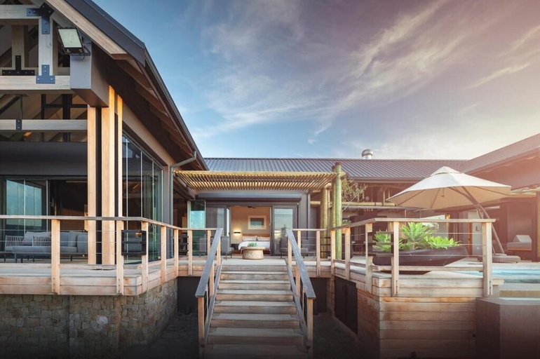 Exterior & Views 2, Ufumene Game Lodge, Cacadu