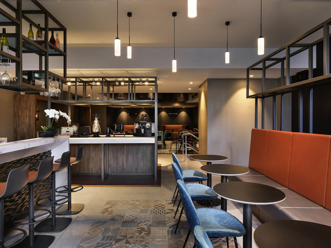 Food & Drinks 5, Mercure Auckland Queen Street, Waitakere