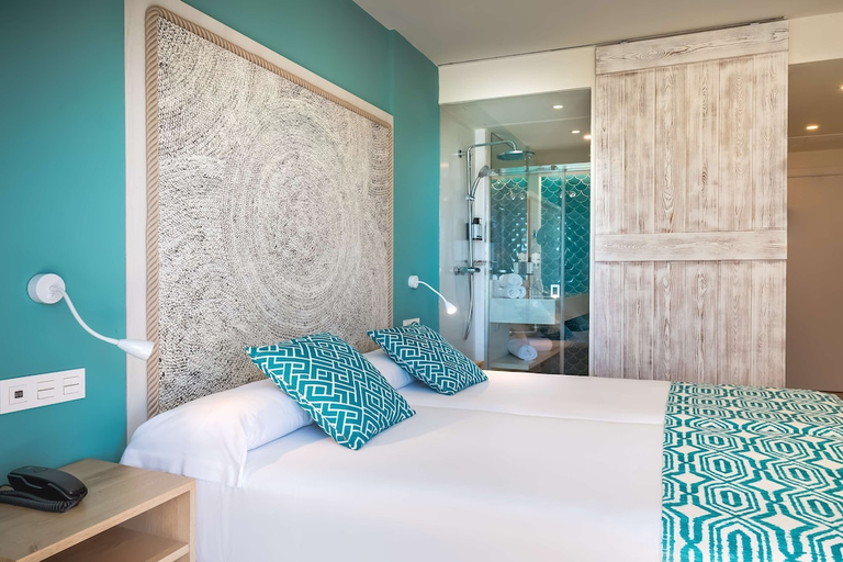 Bedroom 3, Occidental Torremolinos Playa, Málaga