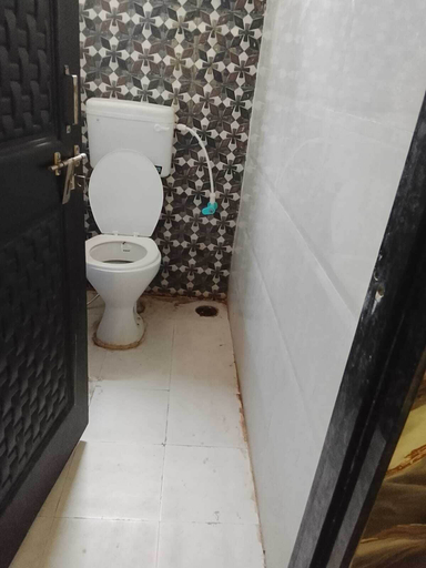 Bathroom 4, Hotel Welcome, Wardha