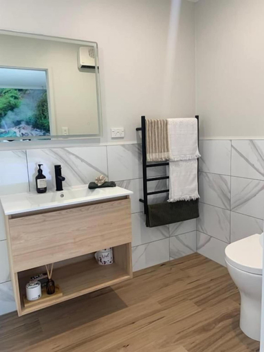 Bathroom 3, Parkside Boutique Lodge, Rotorua
