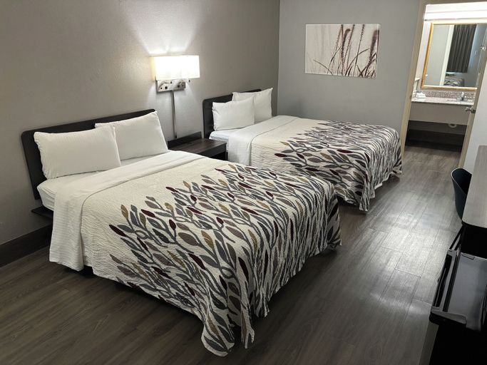 Bedroom 5, Red Roof Inn Birmingham – Highway 280, Shelby
