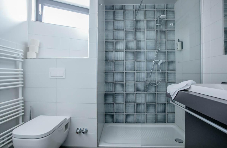 Bathroom 5, Lieblingsplatz Hotel Surf Rescue Club, Ostholstein