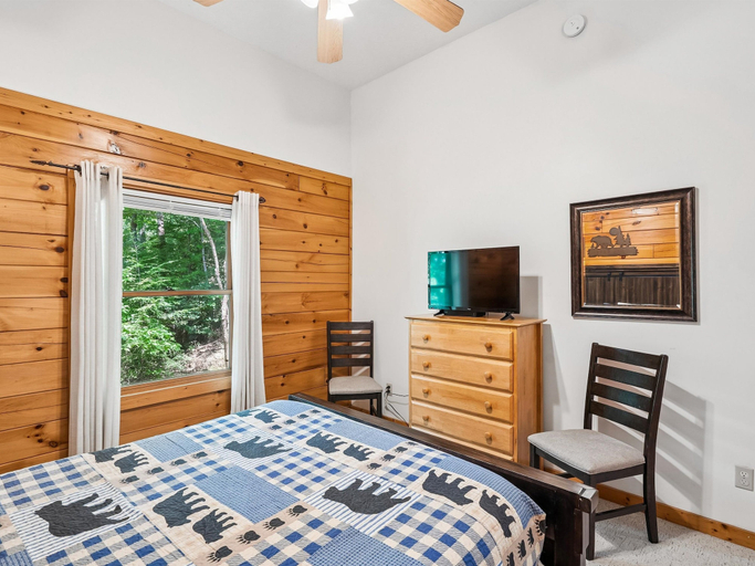 Bedroom 3, Blue Mist View by Jackson Mountain Rentals, Sevier