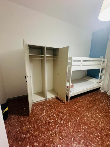 Bedroom 4, New Golden House, Rome
