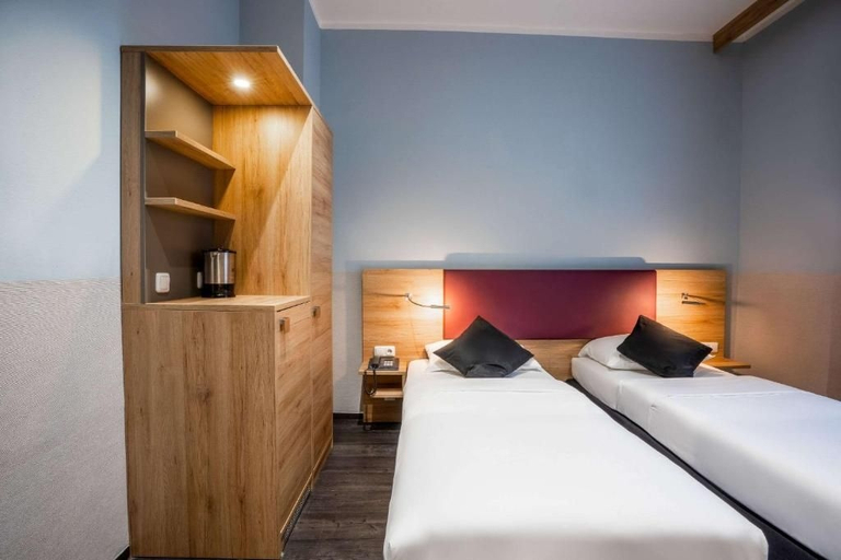 Room 4, Hotel Ocean Pearl, Frankfurt am Main