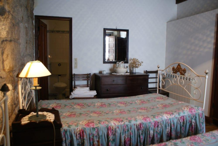Bedroom 2, Quinta do Paco d'Anha, Viana do Castelo