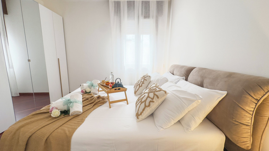 Room 2, House 20 by Ca-sa Check, Venezia