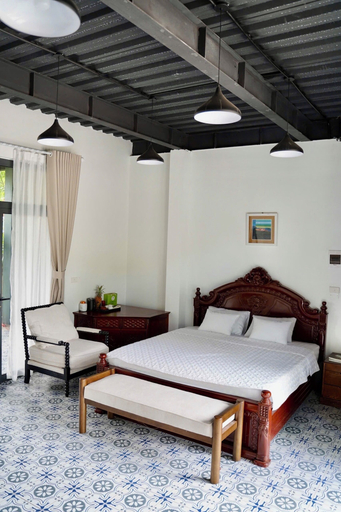 Room 3, Laman Riverside, Hoa Lư