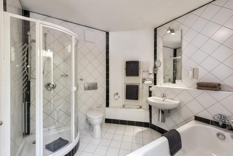 Bathroom 4, Best Western Hotel Ambassador, Kassel