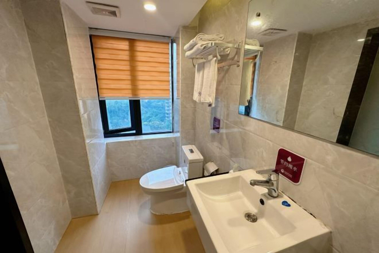 Bathroom 3, Cangzhou Maiji Fashion Chain Hotel, Chenzhou