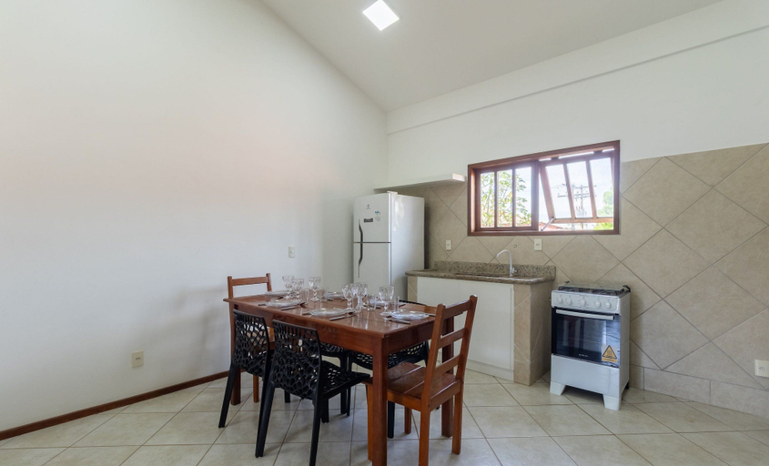 Private kitchen 5, Apt in Condo w/ Pool 500m From the Beach Enl0002, Porto Seguro