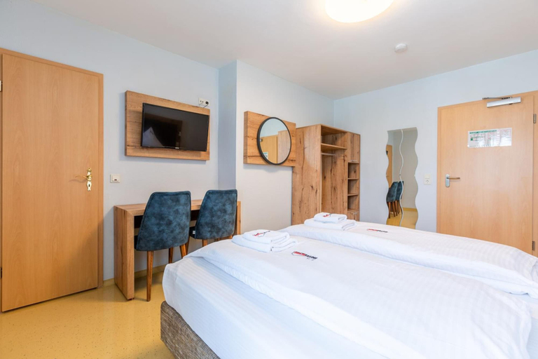 Bedroom 3, Hotel Arena, Köln