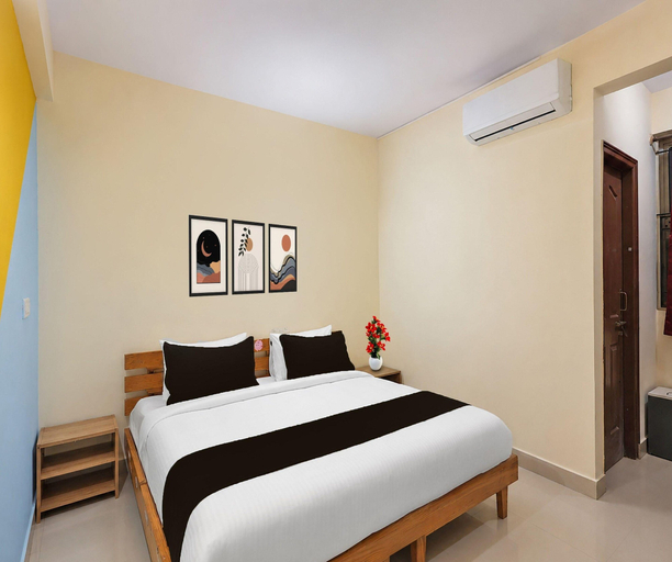 Room 2, Deluxe Room Nagawara Junction, Bangalore