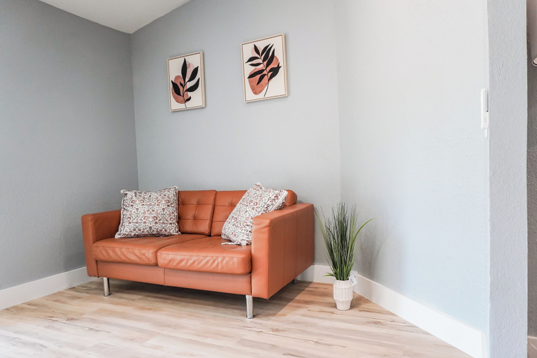 Living area 2, West Oak House, Collin