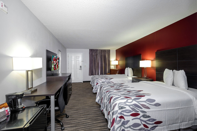 Bedroom 3, Red Roof Inn Defuniak Springs, Walton