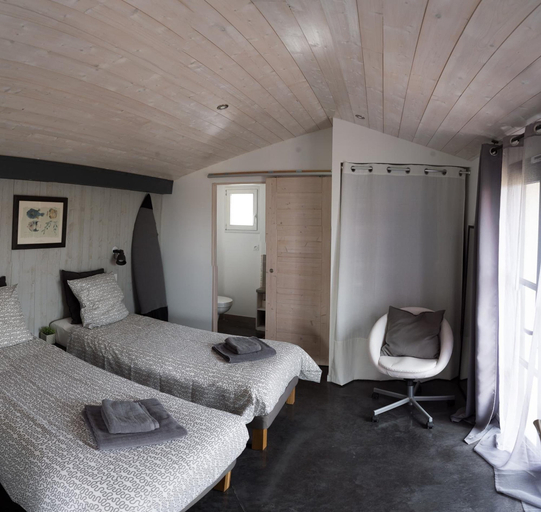 Bedroom 3, Maison d'Hotes les Petites Terres, Charente-Maritime