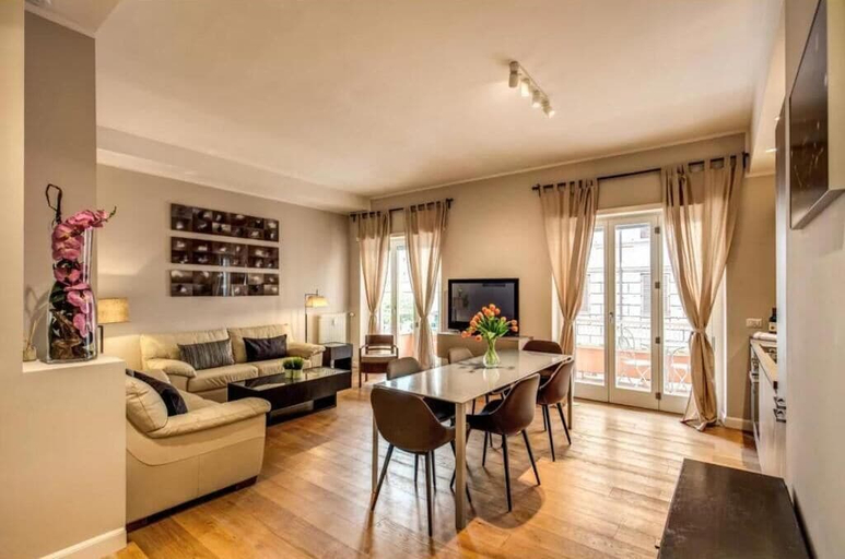 Others 5, The Dome 3 bedroom apartment, Roma