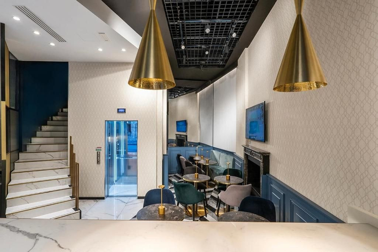 Others 5, London Hotel, Milano