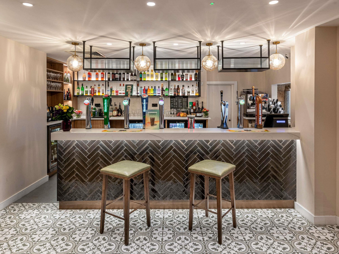 Food & Drinks 5, Mercure Manchester Norton Grange Hotel & Spa, Rochdale