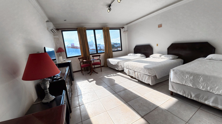 Bedroom 4, Gran Hotel Santa Cruz, Andrés Ibáñez
