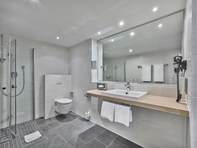 Bathroom 5, Best Western Hotel Wetzlar, Lahn-Dill-Kreis