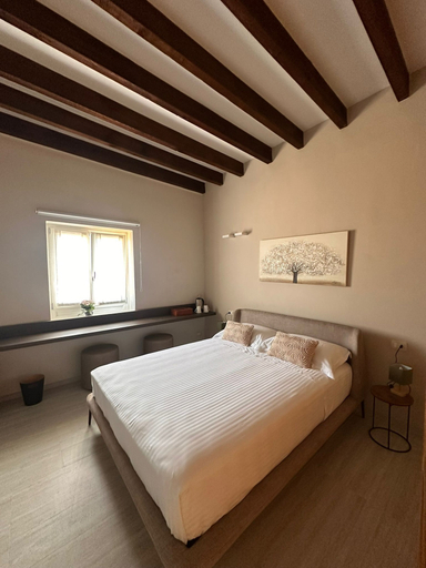Room 2, Zahir Rooms & wellness, Trapani