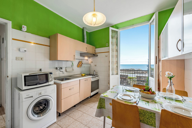 Private kitchen 5, Amiado Apartment With Sea View Balcony, Genova