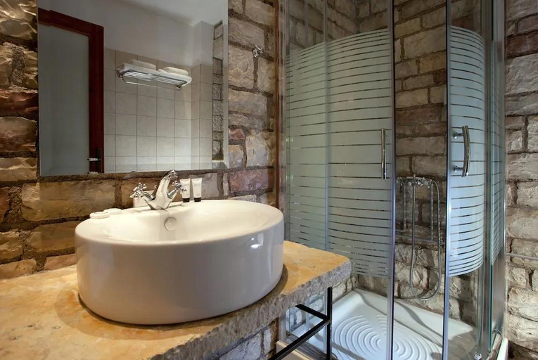 Bathroom, Nisista Lodge Mountain View, Epirus