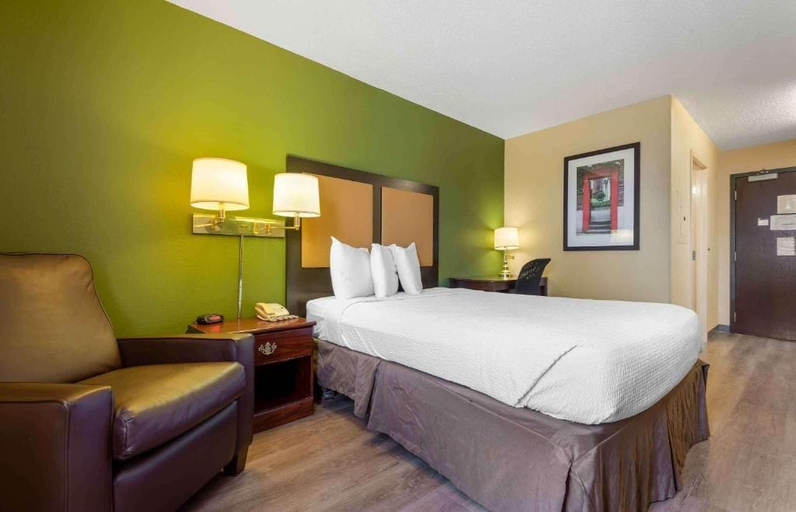 Bedroom 2, Studio 6 Corporate Extended Stay Buffalo Amherst NY, Erie