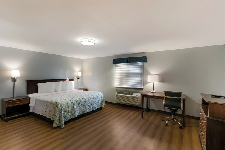Bedroom 3, HomeTowne Studios by Red Roof Denver - Lancaster County, Lancaster