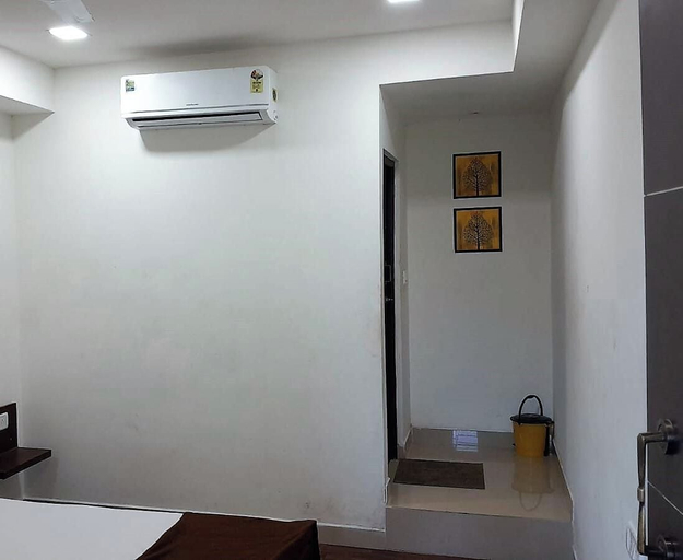 Room 5, Priya Residency, Kancheepuram