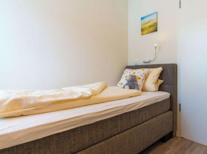Room 5, Holiday Apartment With 3 Bedrooms, Ostholstein