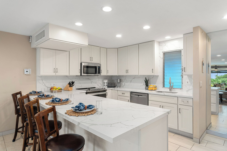 Interior 3, Relaxing 1BD Condo With Partial Ocean Views in Kaanapali - Eldorado F202, Maui