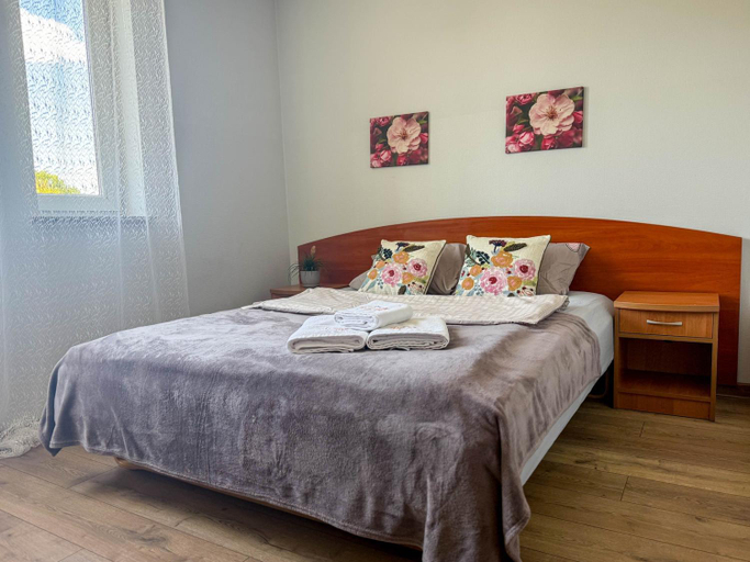 Bedroom 2, Sami Swoi Kluki 1A, Bełchatów