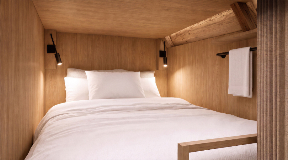 Room 4, The Owl Inn, Leiden