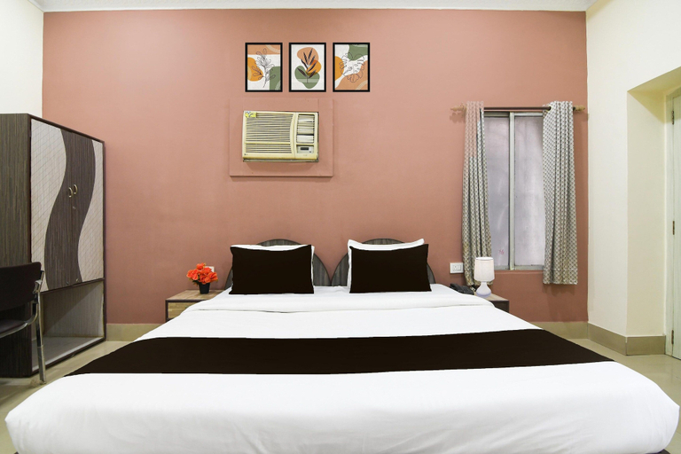 Room 2, Classic rm Guest Home, Kolkata