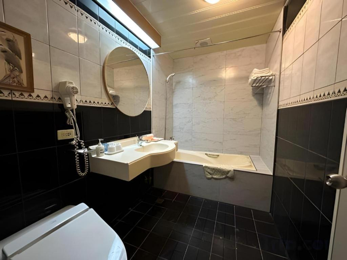Bathroom 4, Wen Pin Hotel - Pier 2, Kaohsiung