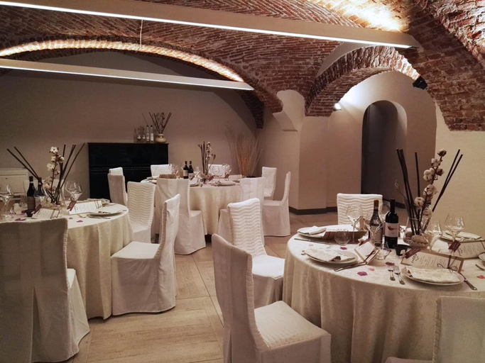 Food & Drinks 5, Jet Hotel, Torino