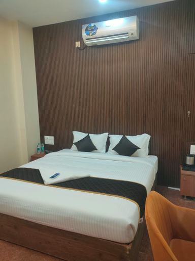 Room 4, Grace Springs Santhome, Chennai