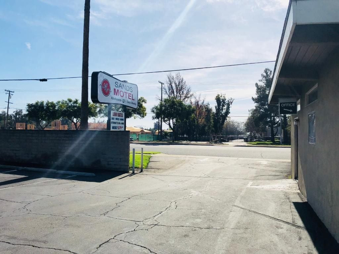 Others 5, Sands Motel, San Bernardino