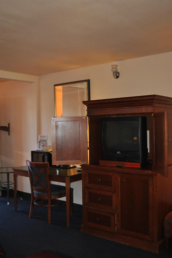 Others 5, Budget Inn, San Luis Obispo