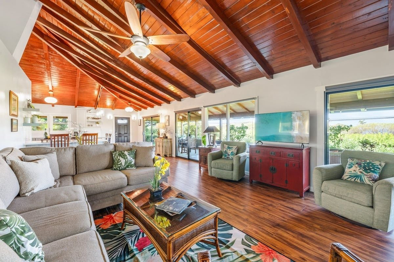 Interior 2, Remodeled 3BD Cottage w Heated Pool and AC - ICC 41, Maui