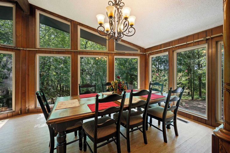 Dining 2, Hilltop Lodge - For 27 Guests!, McCurtain