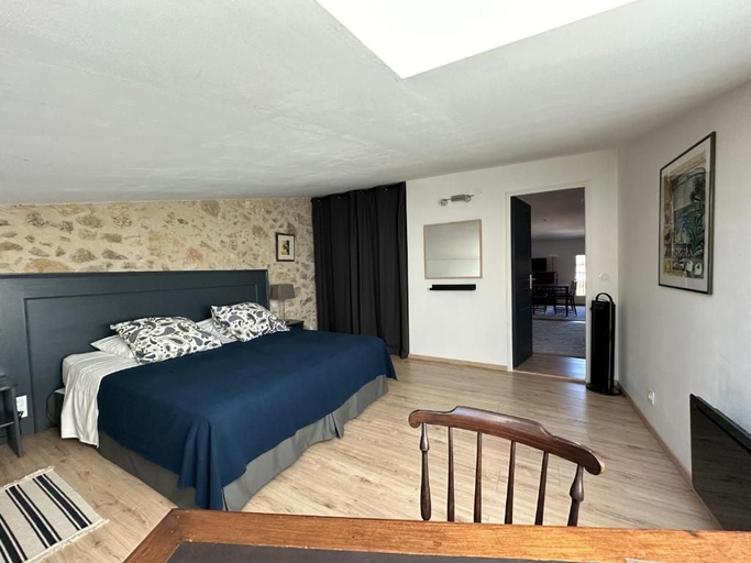 Bedroom 2, Aumes Sweet Home, Hérault