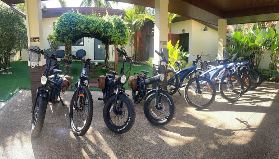 Property grounds 2, Khaolakalisahouse, Takua Pa