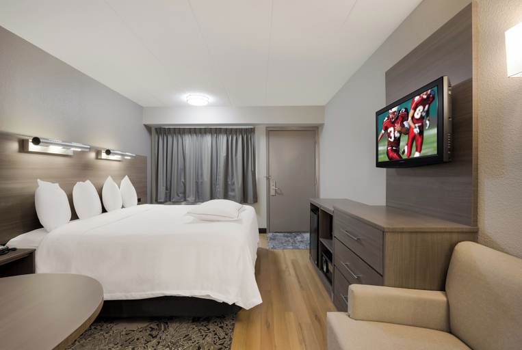 Bedroom 3, Red Roof Inn PLUS+ Chicago - Naperville, Dupage